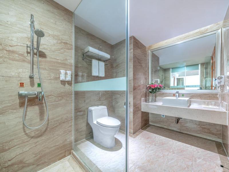Vienna International Hotel Guigang Hecheng Road Eksteriør bilde